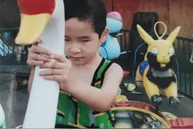 从学琴屡遭拒，到5年考过钢琴十级！杭州盲童的“钢琴之路”，背后全是父母老师倾其全力的爱图片