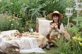 18岁女孩徒手爆改6000m²出租屋，住在田园豪宅太爽了图片