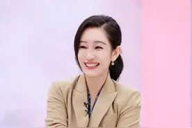 秦海璐时尚写真干练御姐范 飒爽优雅笑靥如花图片