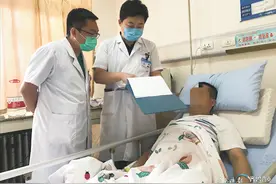 泌尿结石全流程救治，市二院开展院内首例输尿管软镜碎石取石术图片