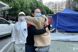 江西女孩滞汉80多天后回去，逢人就说：自己在武汉多了两位亲戚图片