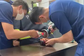 网红戒指疯卖，却成大型“翻车”现场！多人被迫求援：太痛苦了图片