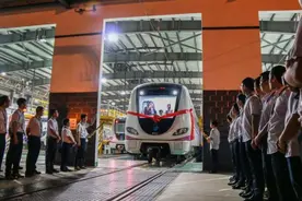 南宁地铁3号线开通一周年总客运量逾3400万人次图片