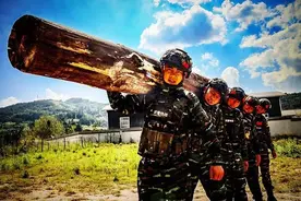 速来围观！一组图带你领略特战队员的“独特风采”图片