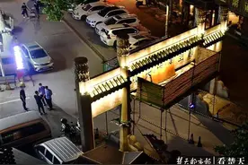 武汉大学老牌坊处已标识3米限高图片