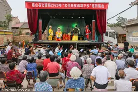 山西稷山：文化扶贫 送戏下乡图片