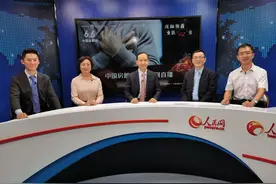 一半患者从来没有听说过房颤 强生医疗联合公益组织开展房颤健康教育图片