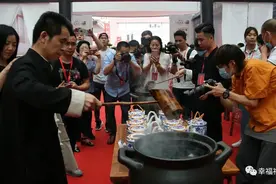 “南洋归来”的福鼎老白茶，30克拍出3.7万元图片