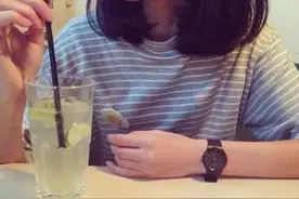 分就对了！男子拿前女友照片，“挣”了5万多元……图片