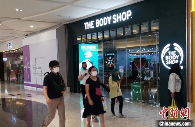 印尼首都雅加达“新常态”前“过渡期”首日见闻