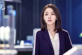 张佳宁化身“霸道女总裁”：从来没有演过这么压抑的角色图片