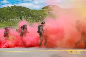 组图｜武警特战队员多课目野外驻训，锤炼快速反应能力图片
