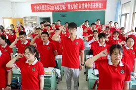 江苏连云港：高考冲刺进行时 高三学生全力备战图片