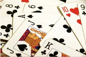 为了研究蜘蛛纸牌的规则，我玩了200局！图片