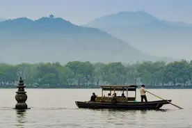 杭州市旅游职校：精技向上、尚美修身、致远发展，与杭城山水同频共振图片