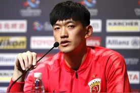 颜骏凌专访（上篇）：被小学教练忽悠才当门将，和恩师根宝从师徒变亲人图片