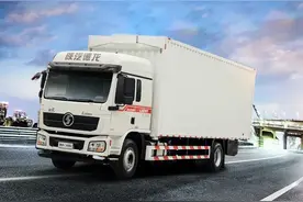 德龙L3000 4×2高顶双卧载货车，给你过分的“包容”图片
