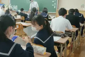 上课看不见老师口型？日本聋哑学生获赠透明口罩图片
