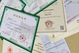 一个人的自律带动一宿舍，高校学霸宿舍6人全部读研图片