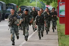 武装五公里“表情包”，来了图片