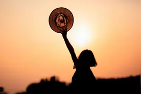 夏天为什么比冬天更难入睡？图片