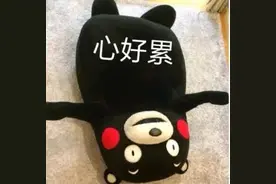 酷！越秀这个学校，竟有一块空中足球场……图片