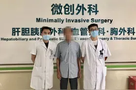 右肺既长“气球”又长“石头”六旬男子千里寻医图片