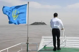 东海一家五代人守塔：人在灯亮，为海上漂客归来引路图片