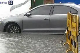 安徽多地遭遇暴雨 部分城区出现内涝图片