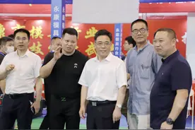 金政在调研机械装备及工模具展览会商交情况时指出 培育提升展会品牌 引领产业提质增效图片