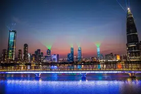 深圳楼市：向左香港，向右新加坡图片