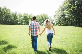 听听｜你会和谁结婚，早就命中注定了？图片