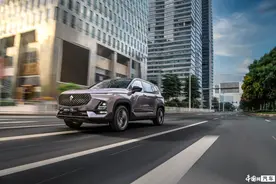 新宝骏RS-5 300T版上市 售价12.68-13.58万元图片