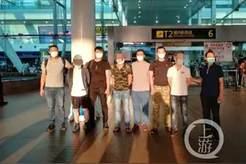 男子一个分饰两角唱“戏”，诈骗运费3万多元图片