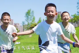安子与九妹丨青春有双耳朵，可以听见追梦少年图片