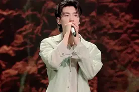 《我是唱作人2》8进1 张艺兴郑钧手握“生存”权图片