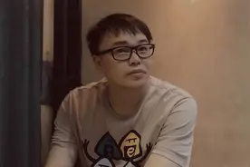 青年方阵｜陈巨飞：你因回忆枉费多少时光（十首）图片