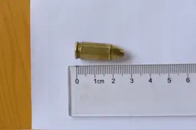怀化一大妈带“传家宝”坐火车，刚进站就被民警拦下图片