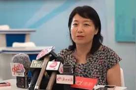 市人大代表建议：结合广州实际，制定落实二胎生育优惠政策视频封面