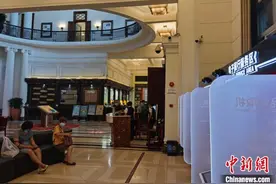 广东工行推出业界首台防疫概念ATM图片