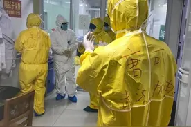 妈妈为辅导作业气到崩溃 专家：小心孩子出现心理问题图片