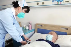 58岁男子三个月体重暴瘦20斤，原来是耳鼻喉全都患上结核图片