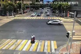 外卖小哥骑电动车逆行闯红灯，虽被撞伤仍要负全责图片