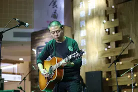 苏阳：在平静中徐行，从未丧失希望图片