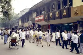 成都老照片丨上世纪，成都最繁华的一条街，比春熙路“老”57岁！图片