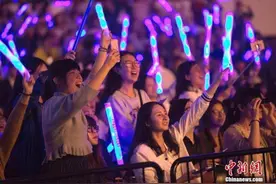 “你一票我一票”背后 粉丝集资为何总摊上糊涂账？图片