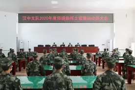 上等兵，听说你想晋升士官？图片