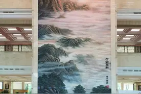致敬改革开放历程，深圳超百平米油画破吉尼斯世界纪录图片