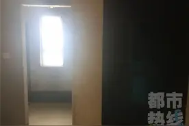 尴尬！窗户形同虚设 西安一男子新房卧室竟成“小黑屋”图片
