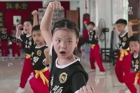 走向我们的小康生活丨广东佛山：建设村民活动场所 丰富群众文化生活视频封面